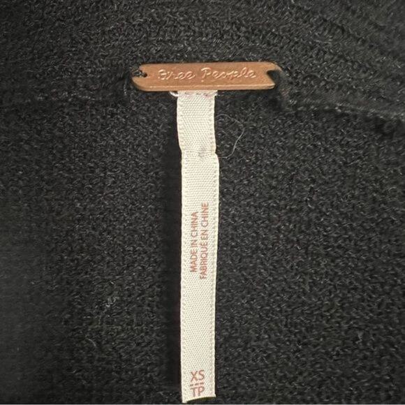 Free People The Andy Crisscross Slit Bell Sleeve Long Lined Black Sweater XS - Picture 9 of 12